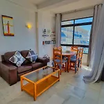 شقة Skol 935 - Cozy 2-bedroom With Amazing Sea Views