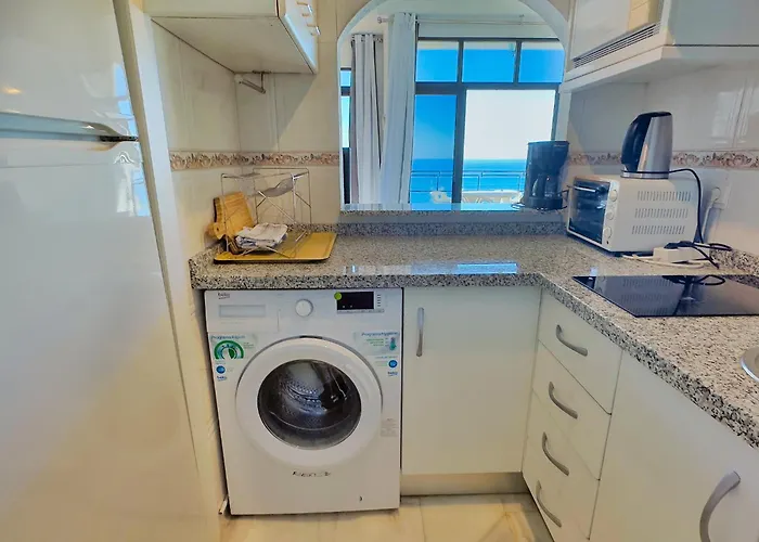 Skol 935 - Cozy 2-bedroom With Amazing Sea Views شقة ماربيا