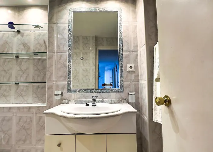 شقة Skol 935 - Cozy 2-bedroom With Amazing Sea Views *