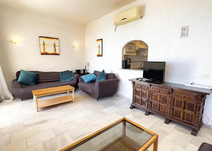 Skol 935 - Cozy 2-bedroom With Amazing Sea Views Marbella
